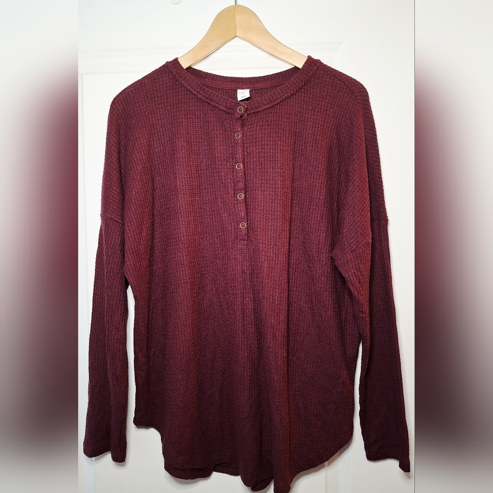 Old Navy Cozy Thermal Henley Shirt (M)
